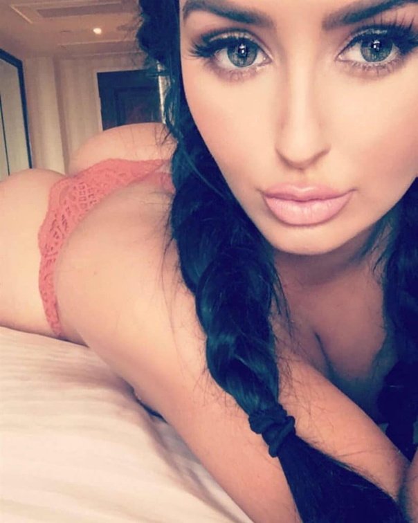 Abigail-Ratchford-fappening-000048