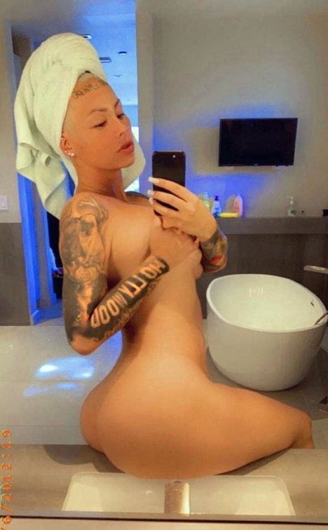 Amber Rose goes-sexy