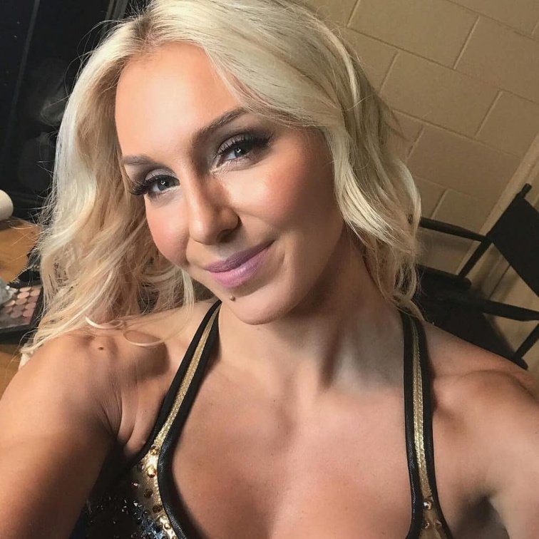 Charlotte-Flair-fappening-003280