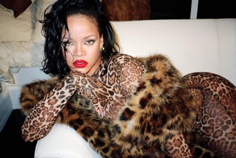 Rihanna-Sexy-fappening-012564